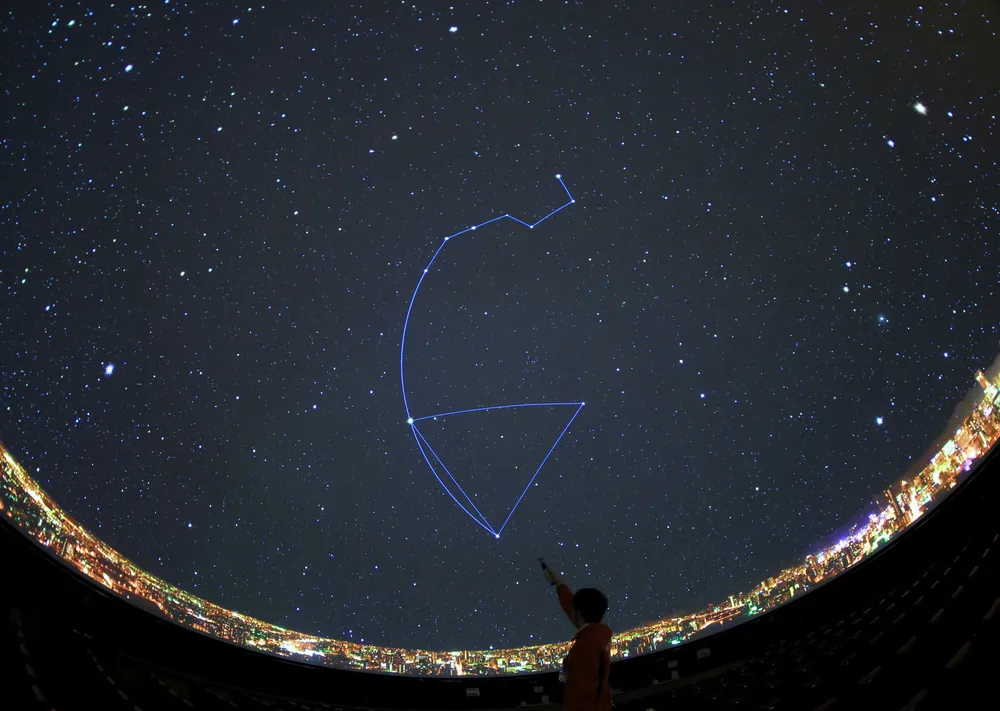 ＜おうち時間の楽しみ帖＞④星空観察　「春の大三角」「春の大曲線」を見つけよう
