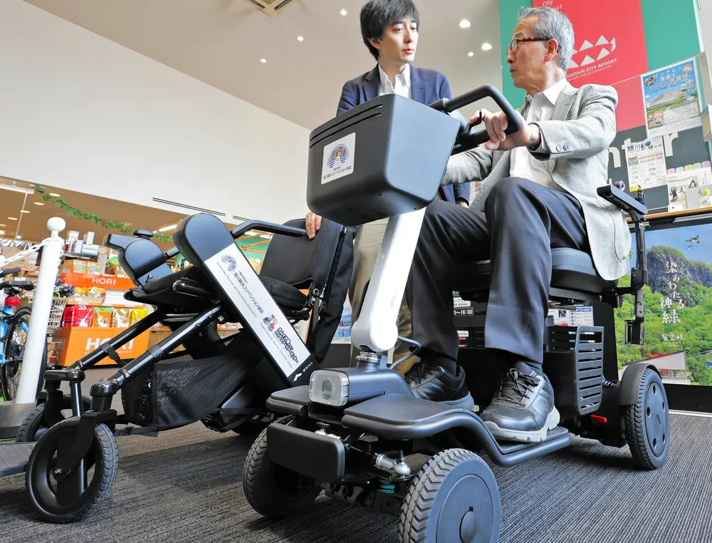 高齢者の観光移動、電動四輪車で支援 JR旭川駅でレンタルサービス開始 