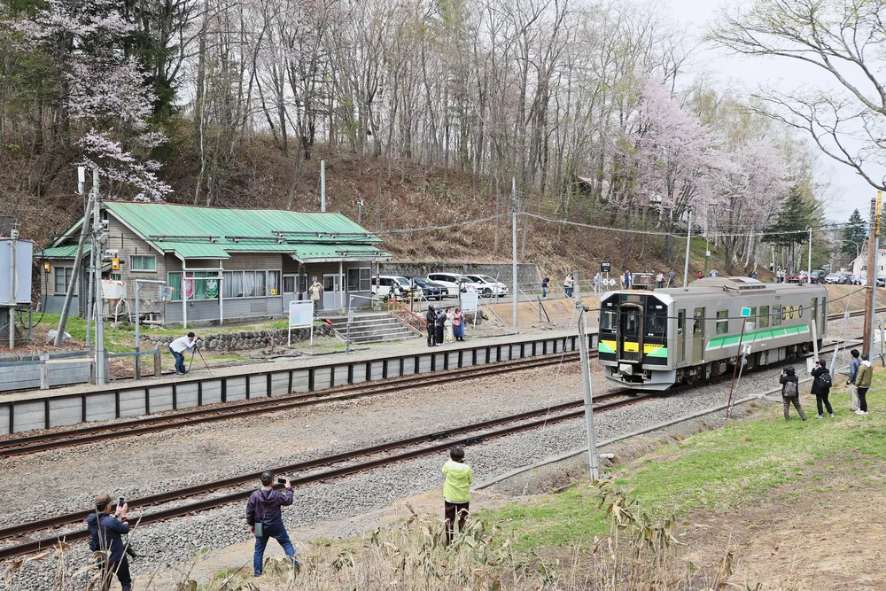 JR宗谷本線『塩狩駅開駅100周年記念』入場券　永山駅士別駅+塩狩駅ステッカー JR宗谷本線『塩狩駅開駅100周年記念』入場券 永山駅士別駅+塩狩