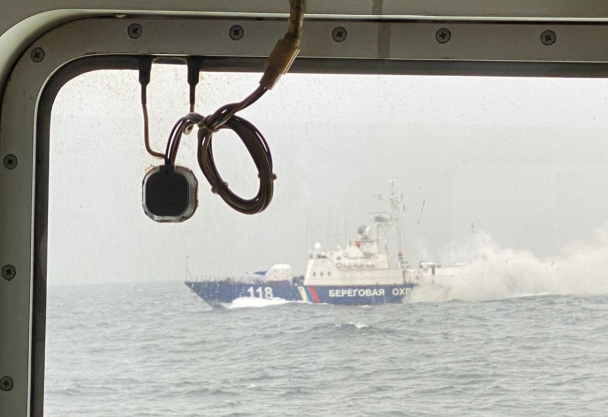 海と国境 エピローグ オホーツク海編＞①拿捕警戒 取締船が同伴 2022年