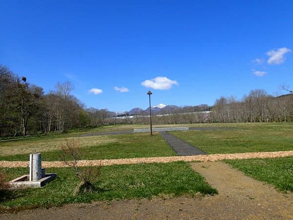 知内町農村公園のサイト風景