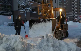 石狩管内にドカ雪　市民ため息　石狩北部は23日以降も注意