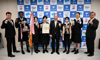 ＜千歳＞女子バスケ創部3年、全国初Vへ闘志　日本航空高北海道、23日から高校選手権