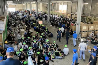 津波警報で2千人超が屋上へ　苫小牧・トヨタ北海道　避難の教訓と課題は？