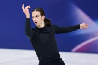 4回転ジャンプ4種類着氷　ロシア出身、AINのグメニク