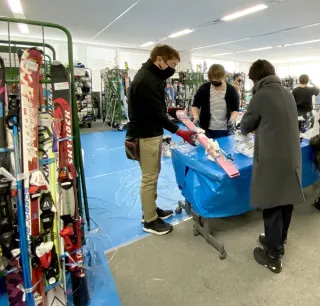 スキー用具リサイクル岐路　札幌市教委　「譲って」最多６千件、提供わずか千件