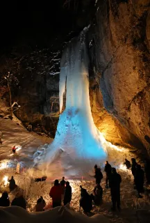 「山彦の滝」結氷初日予想して　えんがる町観光協、12月5日までクイズ