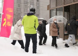 酷寒の選挙、札幌の投票率急落？　「組織票ある中道有利」「高市人気あなどれぬ」の声　過去には上昇した例も