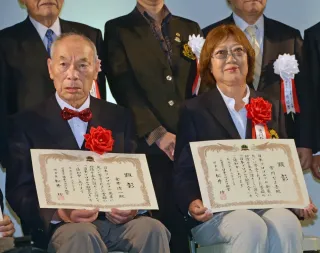 私のなかの歴史 プロゴルファー・吉川なよ子さん＞きょうも猪突
