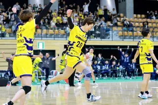 イエロースターズ初の決勝進出　原動力はエース2人　Vリーグプレーオフ（11日）