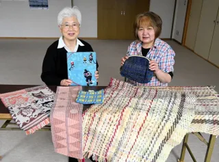手織り雑貨　にじむ個性　釧路の教室が8年ぶり作品展