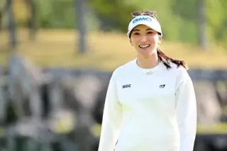 脇元華、逆転でツアー初優勝 28歳、伊藤園女子ゴルフ最終日：北海道