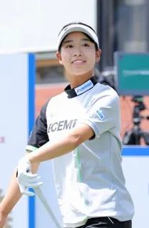 女子ゴルフの吉本ここねが結婚　相手は昨年男子賞金王の金谷