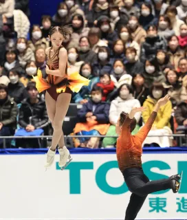 フィギュアスケート　ペアSP　「ゆなすみ」2位、「りくりゅう」首位　全日本選手権