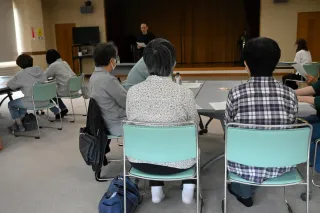 「登校の強制は親のエゴ」　音更でひきこもり当事者ら交流会