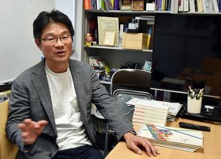 ＡＩ時代は「さかなクン」を目指せ　チャットＧＰＴとの向き合い方　北大・川村教授に聞く＜デジタル発＞