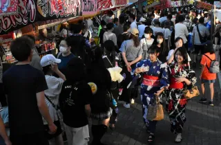 露店に浴衣、江別神社の秋にぎわう　例大祭10日まで　大麻では子供みこし