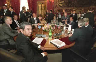 「領土問題が未解決」「ロシアは支援受ける側」　河野外相、ロシアG7加盟に難色　外務省が94年の外交文書公開