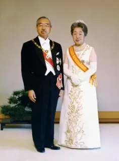 香淳皇后実録」を公開 昭和天皇の后、戦時下に詳述：北海道新聞デジタル