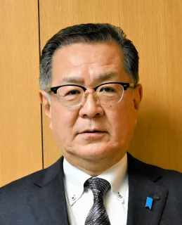 山本政嗣氏
