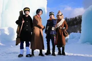 コスプレで氷の世界楽しむ　支笏湖氷濤まつり、開幕前に初イベント