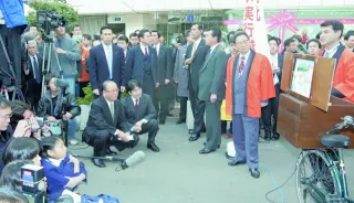 私のなかの歴史 元自民党幹事長・武部勤さん＞偉大なるイエスマン㉑ 超