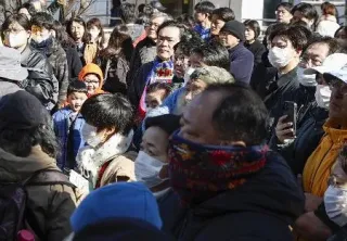 初の週末、激戦区てこ入れ　与野党、支持層にアピール