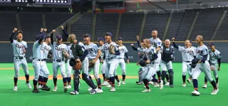 滝川西、主将大間がリード広げる一打 母は甲子園でマネジャー ：北海道