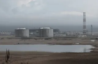 日本、ロシア産ガスの輸入継続　米財務省、サハリン2の取引許可延長　来年6月まで