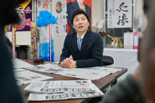 衆院選から一夜明け…支援に感謝、国政に意欲　加藤氏、臼木氏ら当選報告