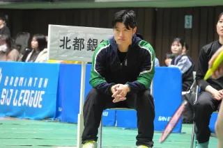 【まとめ買い】 バドミントン日本代表 男子 大堀ヘッドコーチが就任会見 スポーツ・フィットネス