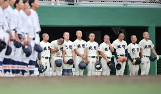 小樽ゆかりの画家・小寺健吉の油彩、市立美術館に 横浜の男性寄贈 従軍
