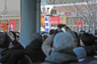 首相、記録的大雪語らず　氷点下2度の札幌で街頭演説　「正直がっかり」の声も