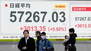 自民圧勝で東証2110円高　一時初の5万7000円突破