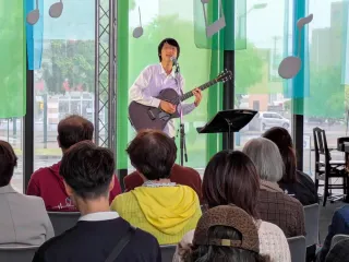 岩見沢駅ライブ 13年ぶり復活 ゆかりの6組熱演：北海道新聞デジタル