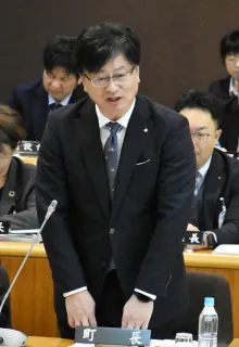 「町の課題　解決へ導く」　豊頃町長選、按田氏が出馬表明