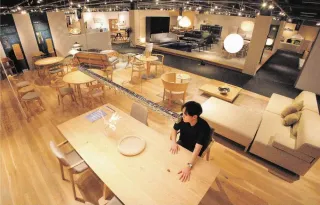 木材の欠点は個性 カンディハウスの家具「一本技」、10年で売り上げ1.8