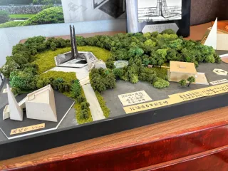 北海道百年記念塔の設計者　故井口さん築いた功績残す　母校・札幌工業高に記念室