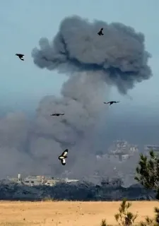 ガザ2年、終わらぬ惨禍　子ども犠牲2万人超