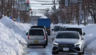 ＜十勝の1年　2025＞④　2月の帯広、12時間で120センチ降雪　除排雪の優先度なく混乱