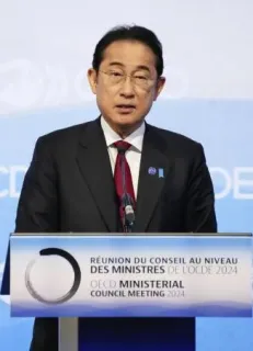 首相、AIルール策定を主導　OECD開会式で演説