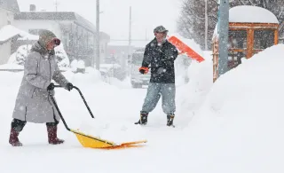 積雪　札幌市中央区81センチ　今年初の平年値超　