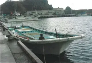 せたな沖漁船遭難　「一刻も早く見つかって」　漁業者、海岸で手がかり探す