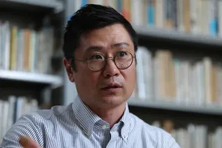 ＜戦後80年　インタビュー「戦争」を問い直す＞㊦　被爆者から話を聞き続ける一橋大大学院専任講師・根本雅也さん