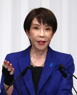 高市首相、消費減税「夏前には」集約　憲法改正に意欲