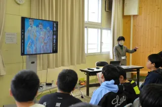 戦後80年　平和を考える　鹿追小で被爆体験講話