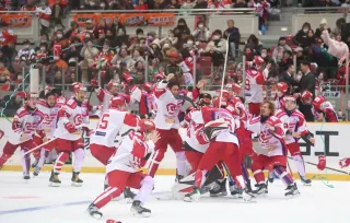 Rイーグルス　7年ぶり日本一　PS戦の末、日光下す　アイスホッケー全日本選手権