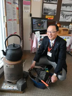 石炭のあった懐かしい暮らし 釧路桜ケ岡郵便局でストーブなど展示
