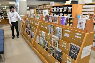 広告代わりに雑誌購入費負担　江別市情報図書館が新制度