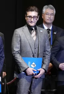 新庄監督が続投 1年契約で合意 日本ハム：北海道新聞デジタル